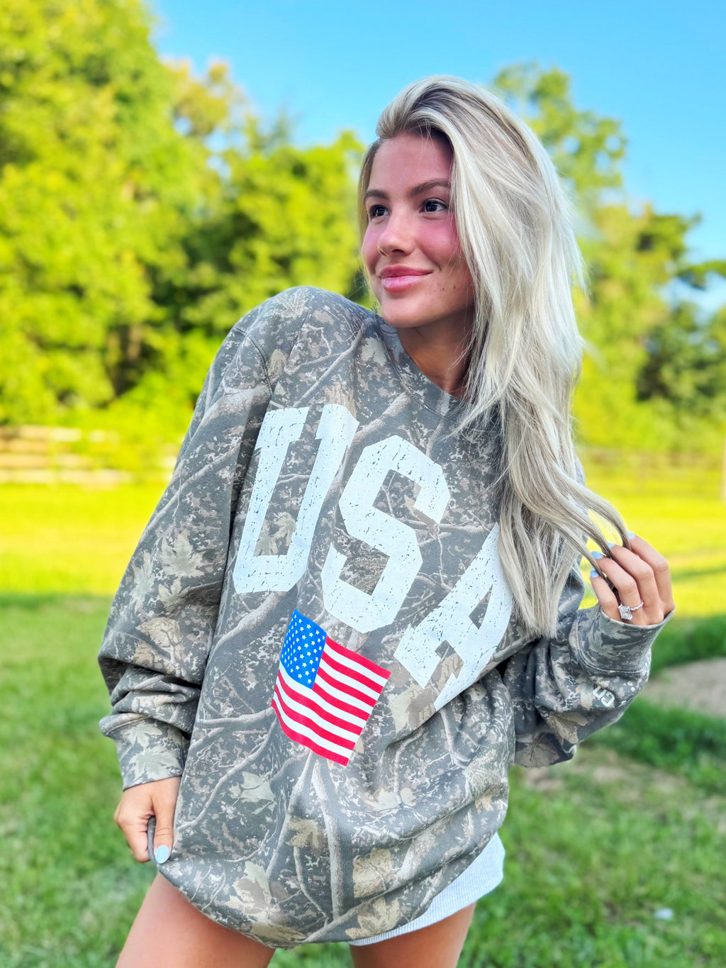 USA ❤️💙camo pullover