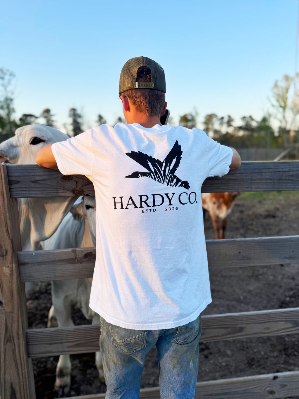 White Hardy co. Pocket T